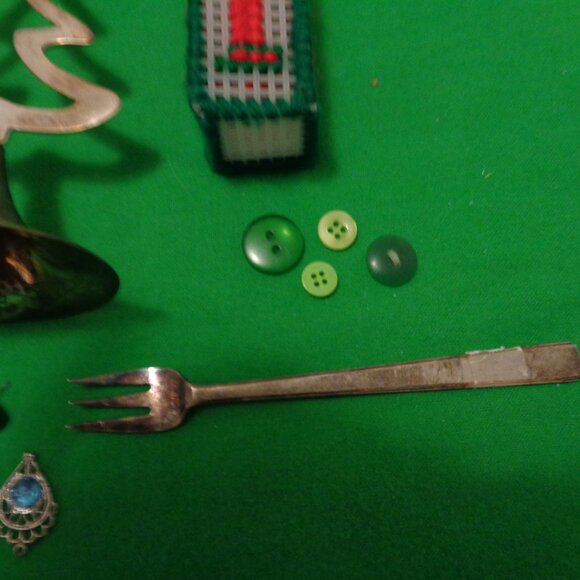 CHRISTMAS TREE CANDLEHOLDER Craft Trees Colors Buttons Ornament Old Fork Lot - Picture 4 of 5